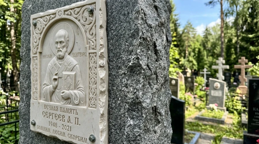 barelef-na-pamyatnik-rabota3